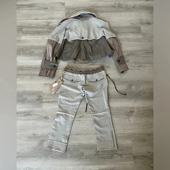 Elegant Women's Gray and Brown Jacket and Pants Set - Picture 2 of 7